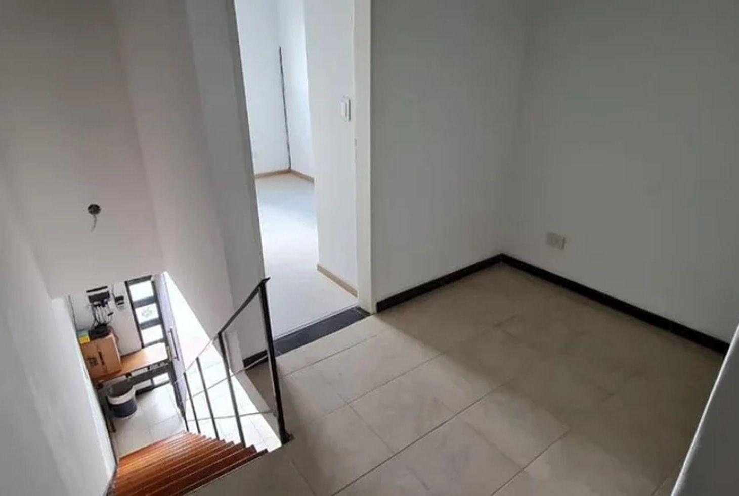 Foto de VENTA PH / DÚPLEX 3 AMB FINANCIA 50% - HURLINGHAM, imagen 5
