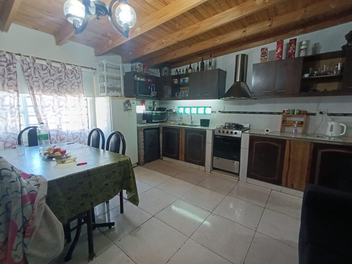 Foto de VENTA CASA - PH MULTIFAMILIAR 6 AMB LA TABLADA, imagen 2