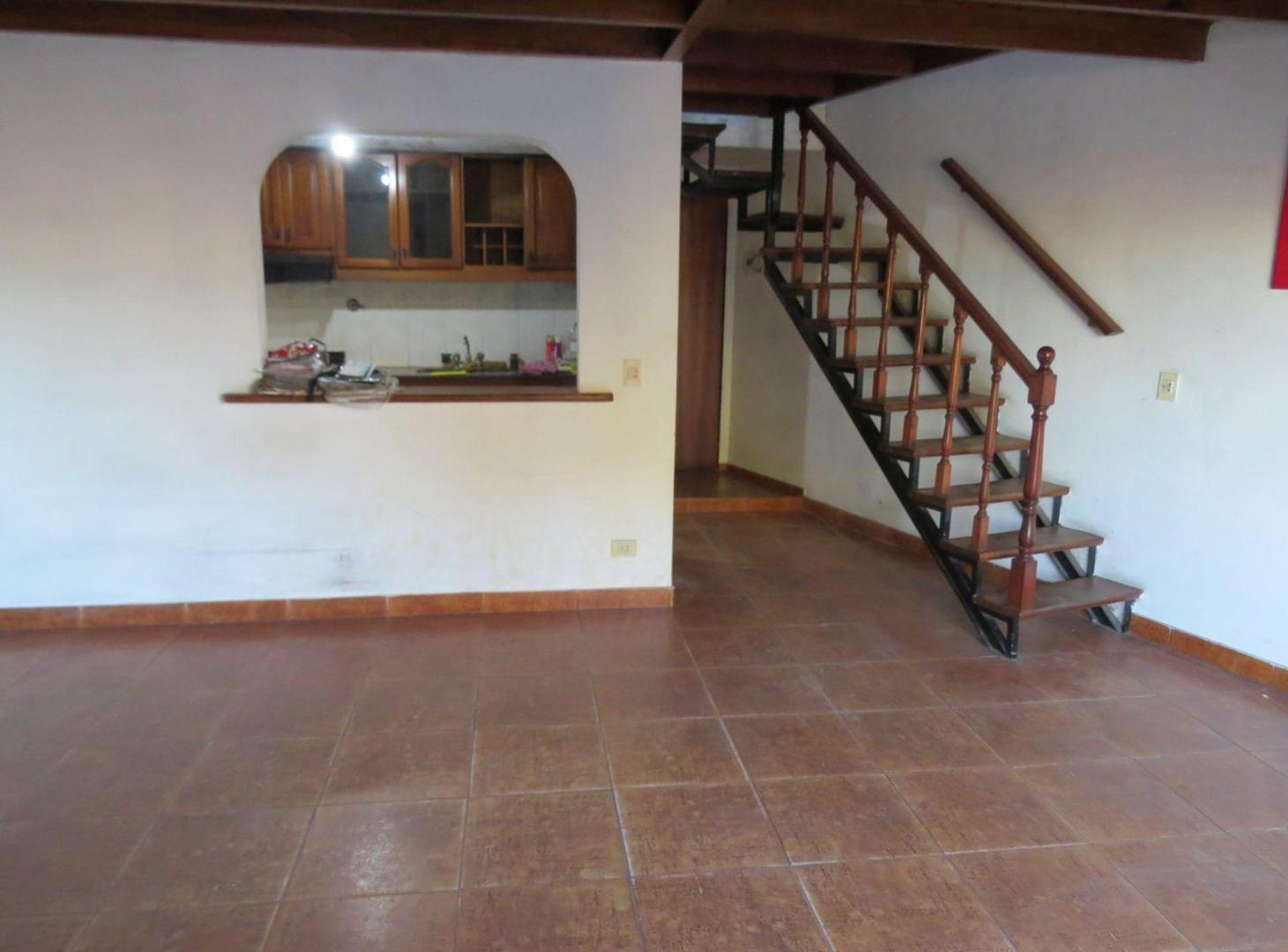 Foto de Venta PH 3 Ambientes sobre Av. Vergara Hurlingham, imagen 4