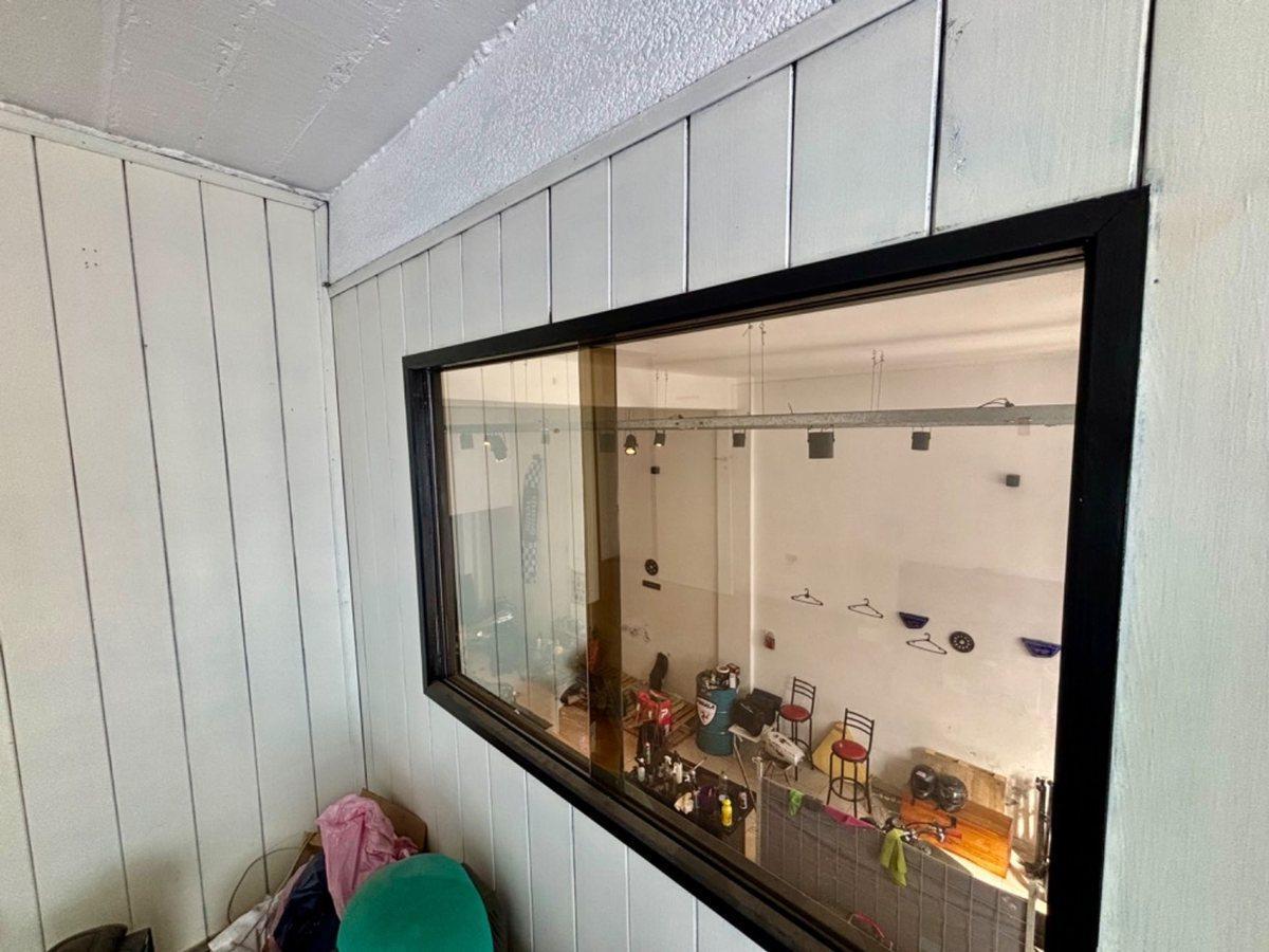 Foto de VENTA LOCAL COMERCIAL DEPOSITO MORON, imagen 4