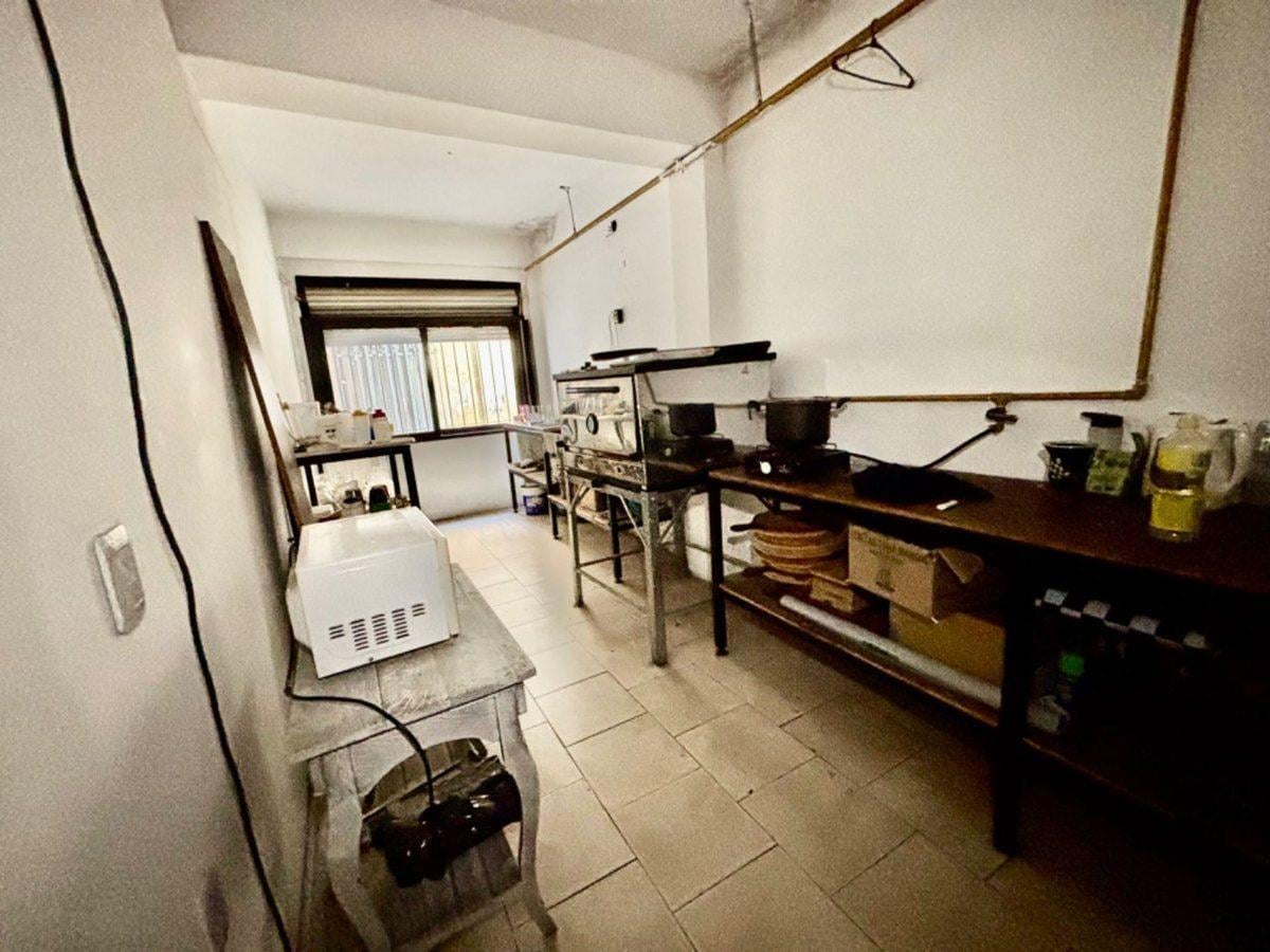 Foto de VENTA LOCAL COMERCIAL DEPOSITO MORON, imagen 1