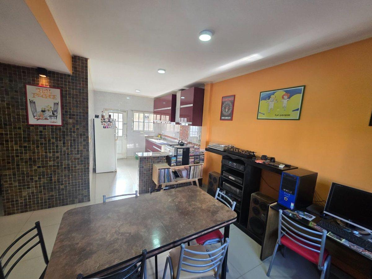 Foto de VENTA DUPLEX PH 3 AMBIENTES COCHERA VILLA TESEI, imagen 1