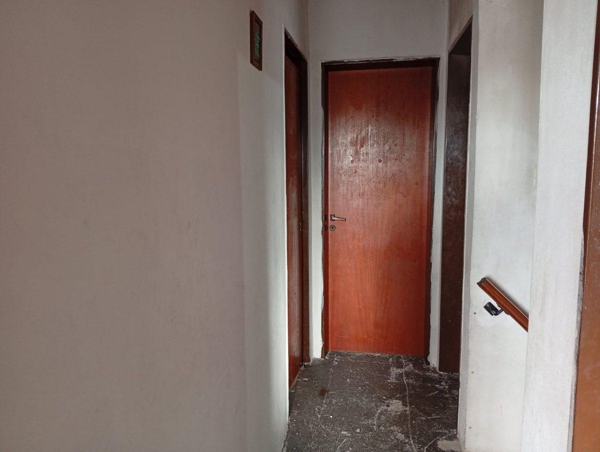 Foto de VENTA Casa 5 amb con PARQUE Y PILETA. PERMUTA, imagen 5
