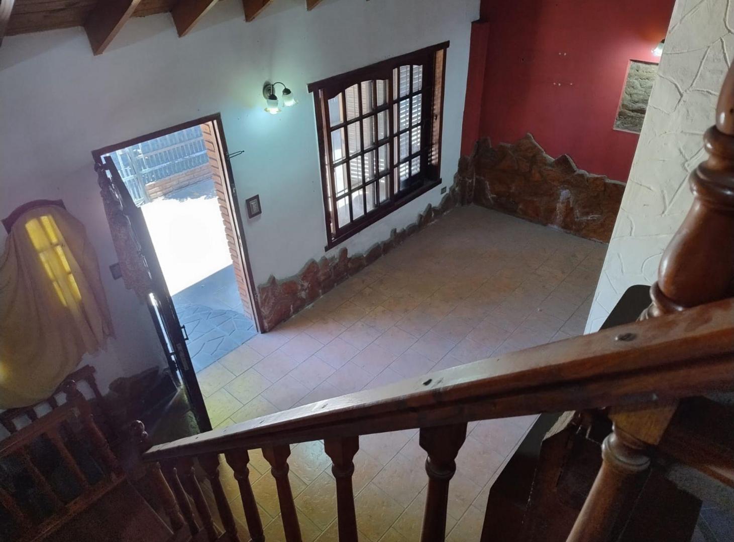 Foto de CASA EN VENTA 5 AMBIENTES VILLA LUZURIAGA, imagen 3