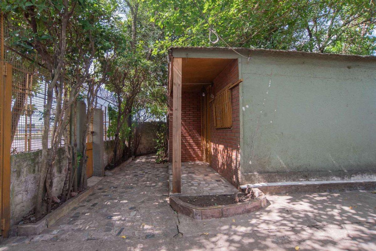Foto de VENTA CASA 3 AMBIENTES HURLINGHAM ACEPTA PERMUTA, imagen 5