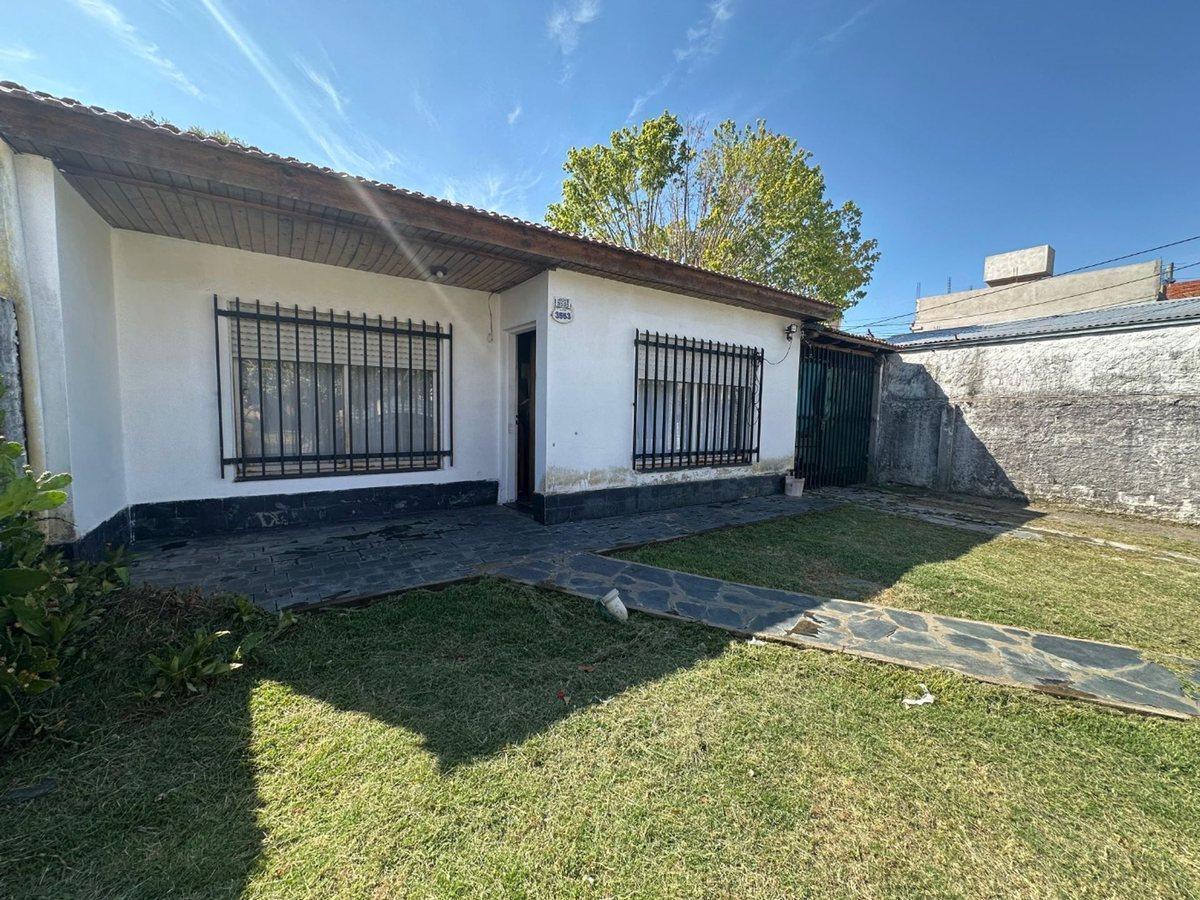 Foto de Venta casa 3amb Hurlingham zona Municipalidad, imagen 5