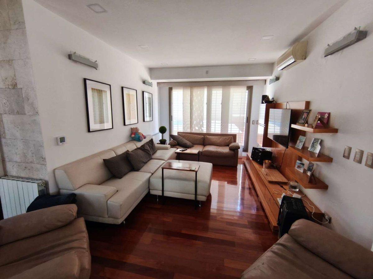 Foto de Venta Imponente Casa 7 AMB Bernal Quincho Pileta, imagen 5