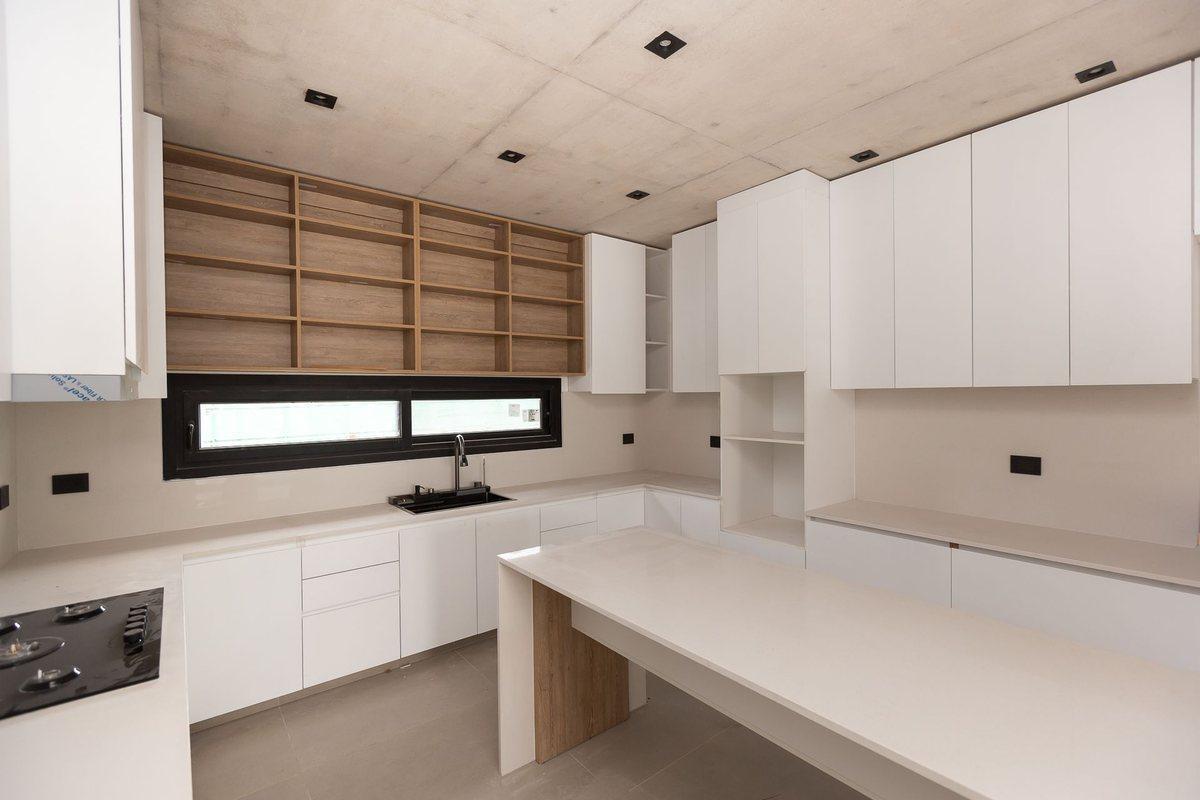 Foto de VENTA CASA 5AMB PILETA TERRAZA NORDELTA PERMUTA, imagen 4