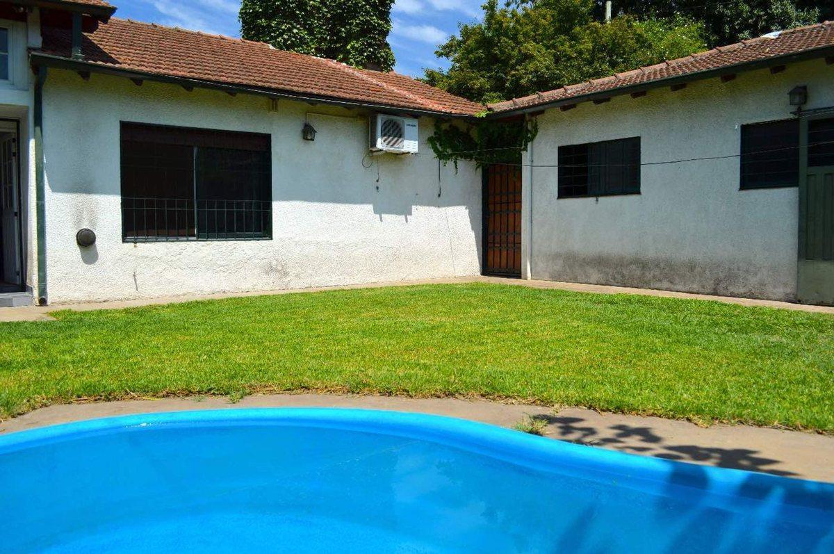 Foto de VENTA casa 5 amb pileta jardín Hurlingham, imagen 1