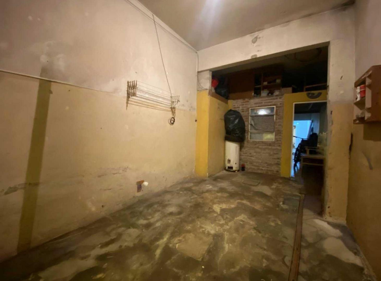 Foto de VENTA PH 4 AMB - CASEROS, imagen 3