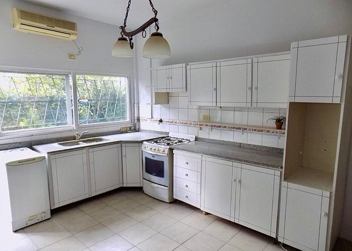 Foto de VENTA CASA PH 3 AMBIENTES HURLINGHAM COCHERA, imagen 3