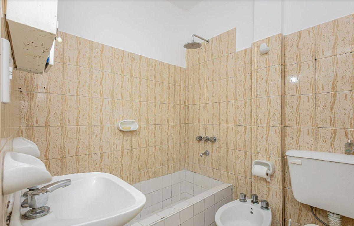 Foto de VENTA PH 3 AMB , TERRAZA , JARDIN CON PARRILLA, imagen 5