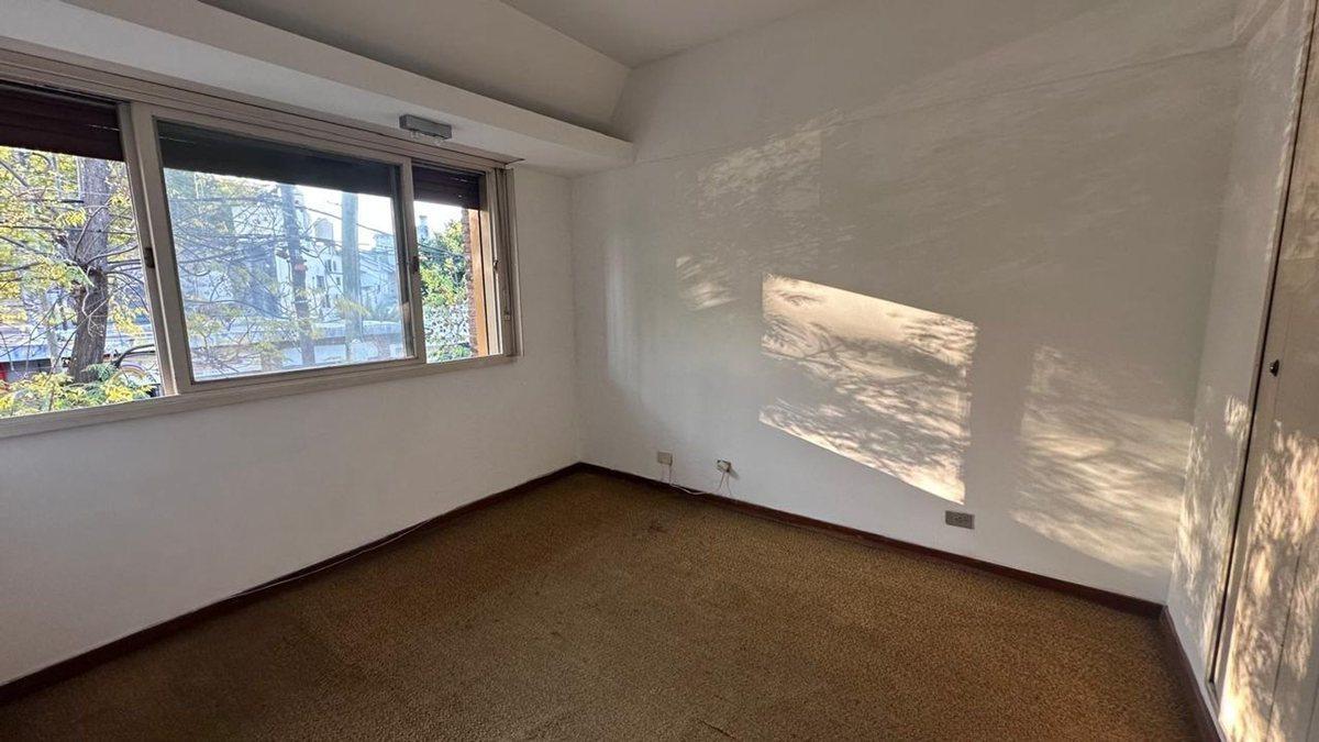 Foto de Venta casa 4amb Hurlingham 5 esquinas, imagen 1