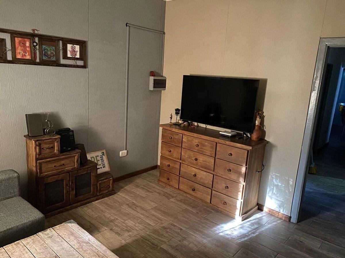 Foto de CASA EN VENTA 3 AMBIENTES -APTA CREDITO, imagen 3