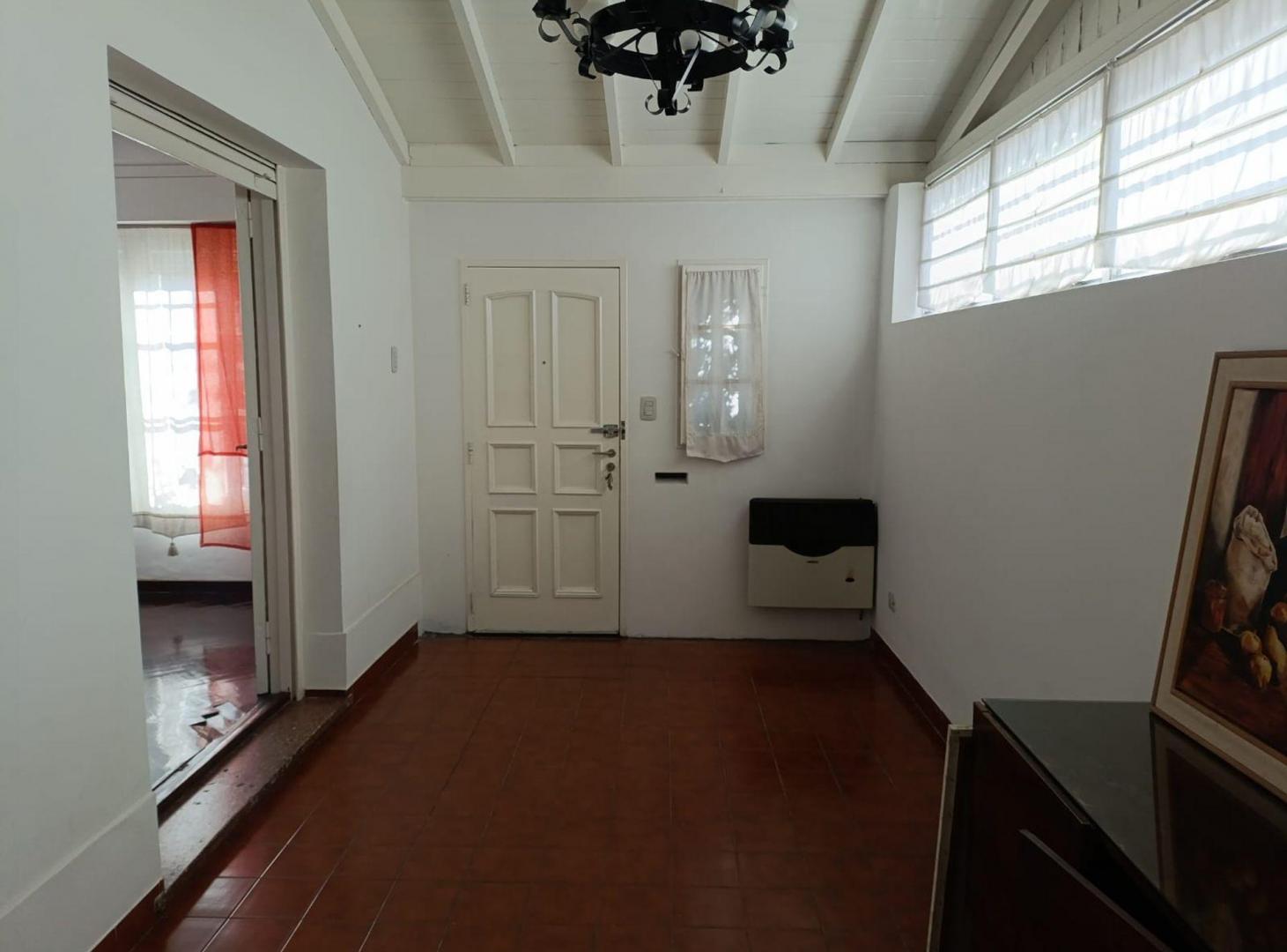 Foto de VENTA CASA 3 AMB. + DEPENDENCIA HURLINGHAM AP CRE, imagen 5