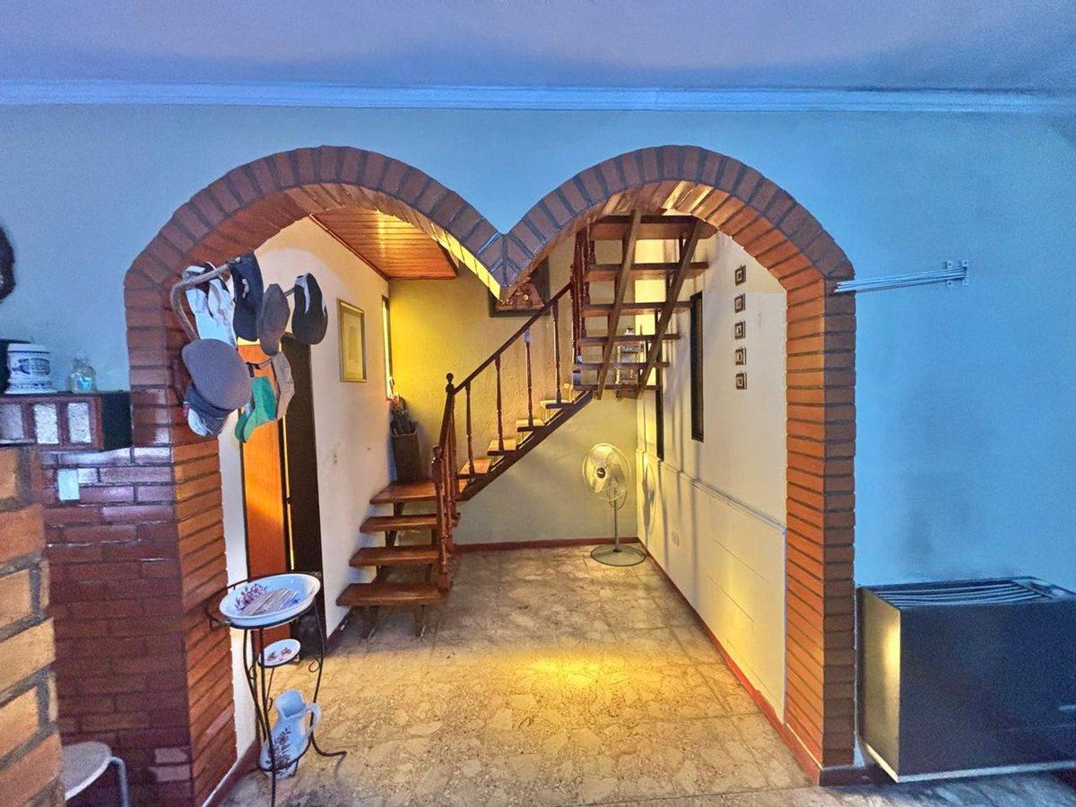 Foto de CASA EN VENTA - HURLINGHAM - PARQUE JOHNSTON, imagen 5