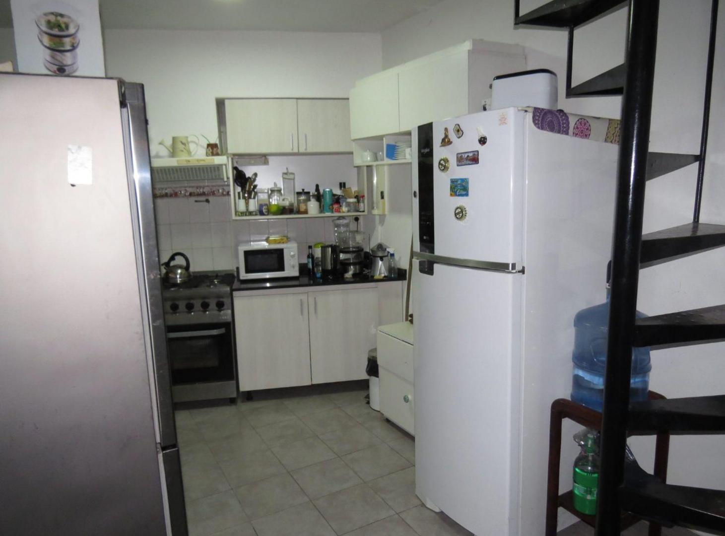 Foto de VENTA DE PROPIEDAD 5 AMBIENTES EN VILLA TESEI, imagen 4