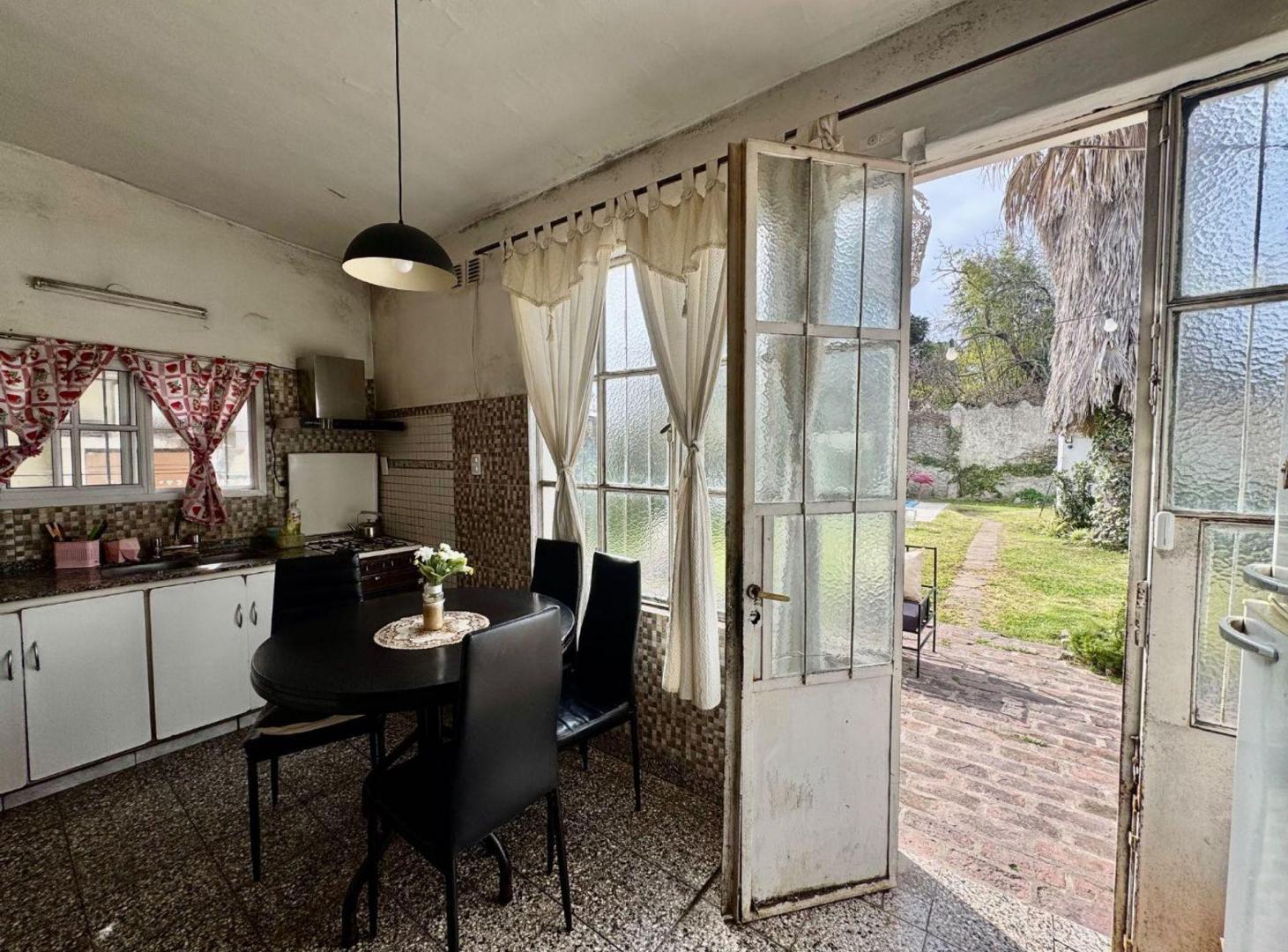 Foto de VENTA CASA 3 AMBIENTES HURLINGHAM PISCINA, imagen 5
