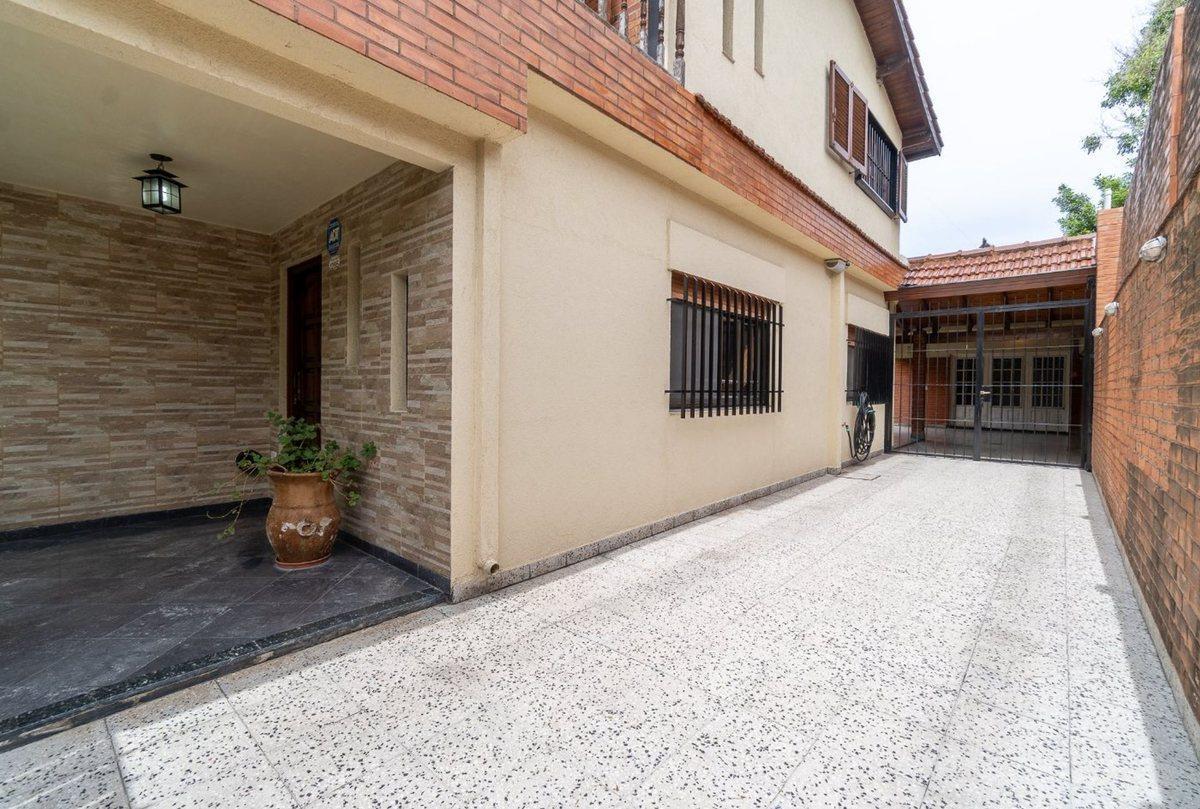 Foto de Chalet impecable listo para vivir, imagen 2