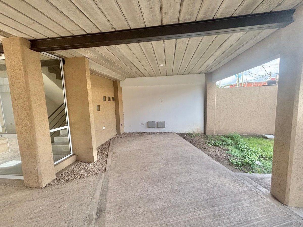 Foto de DEPARTAMENTO 2 AMBIENTES EN VENTA - HURLINGHAM, imagen 3
