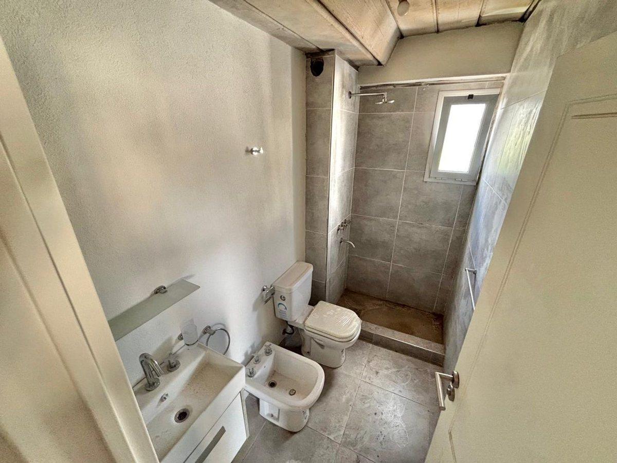 Foto de DEPARTAMENTO 2 AMBIENTES EN VENTA - HURLINGHAM, imagen 3