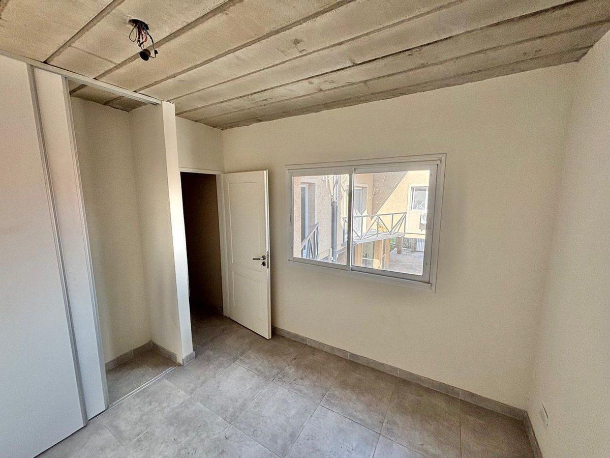 Foto de DEPARTAMENTO 2 AMBIENTES EN VENTA - HURLINGHAM, imagen 5