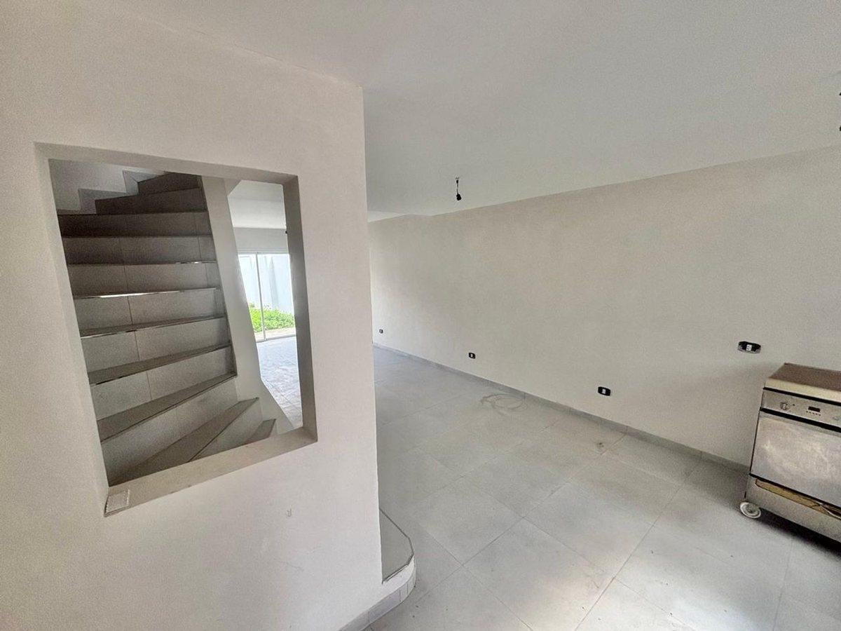 Foto de DUPLEX EN VENTA - HURLINGHAM, imagen 1