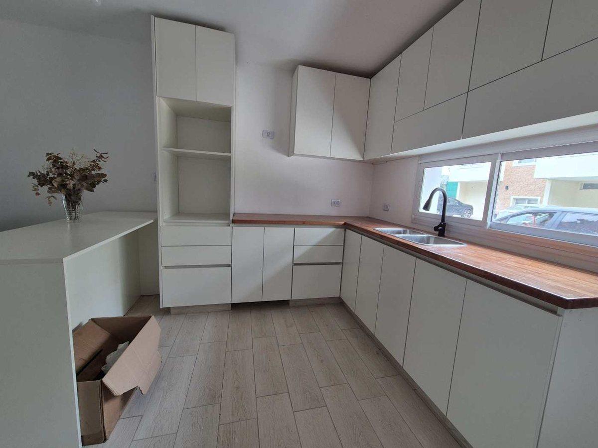 Foto de CASA A ESTRENAR BARRIO CERRADO / PERMUTAS, imagen 1