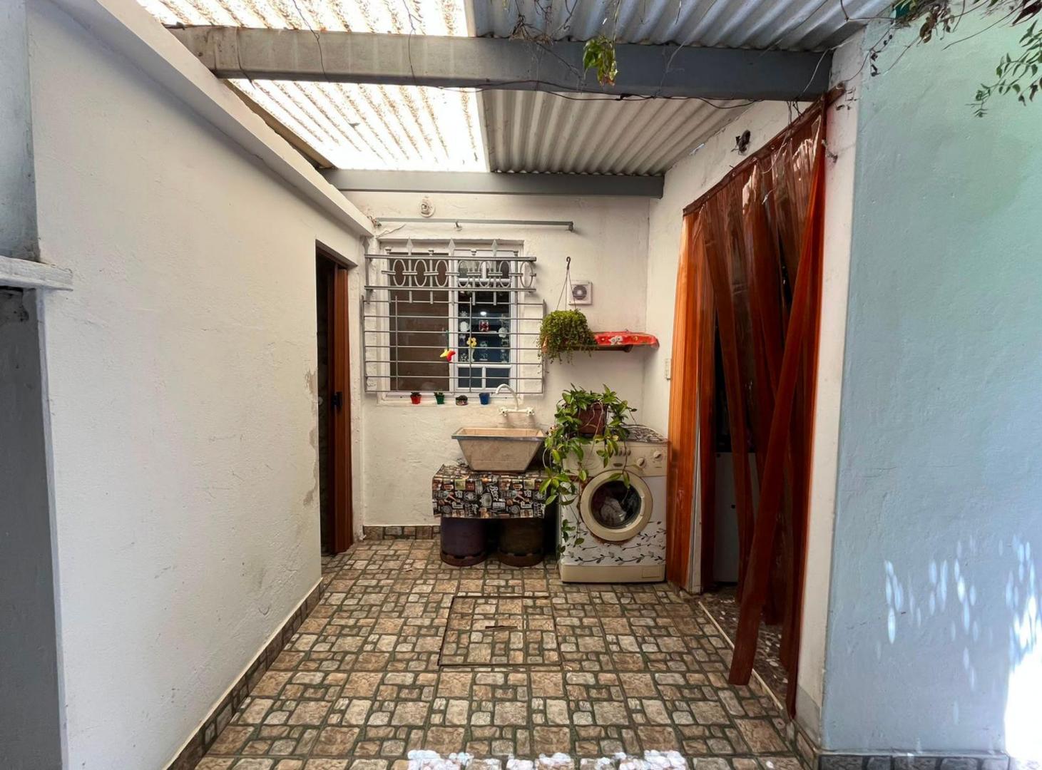Foto de CASA QUINTA 3 AMBIENTES, QUINCHO Y GRAN PARQUE., imagen 3