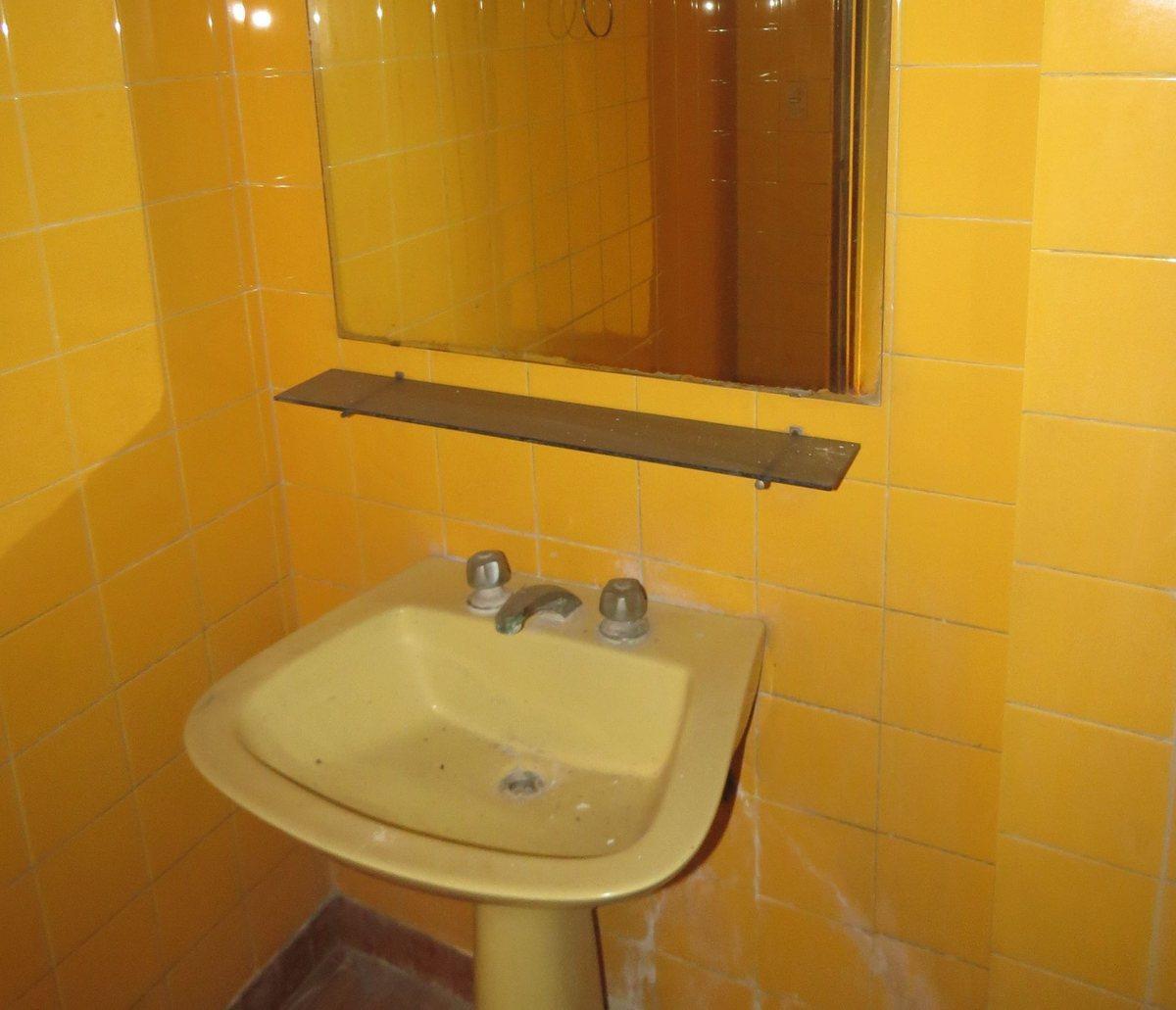 Foto de VENTA DE CASA + DEPARTAMENTO EN HURLINGHAM, imagen 4