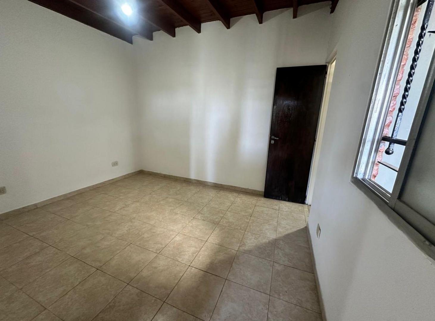 Foto de ALQUILER DEPARTAMENTO 2 AMBIENTES EN HURLINGHAM, imagen 2