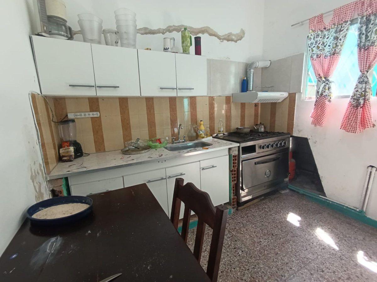 Foto de VENTA CASA - PH MULTIFAMILIAR 6 AMB LA TABLADA, imagen 2