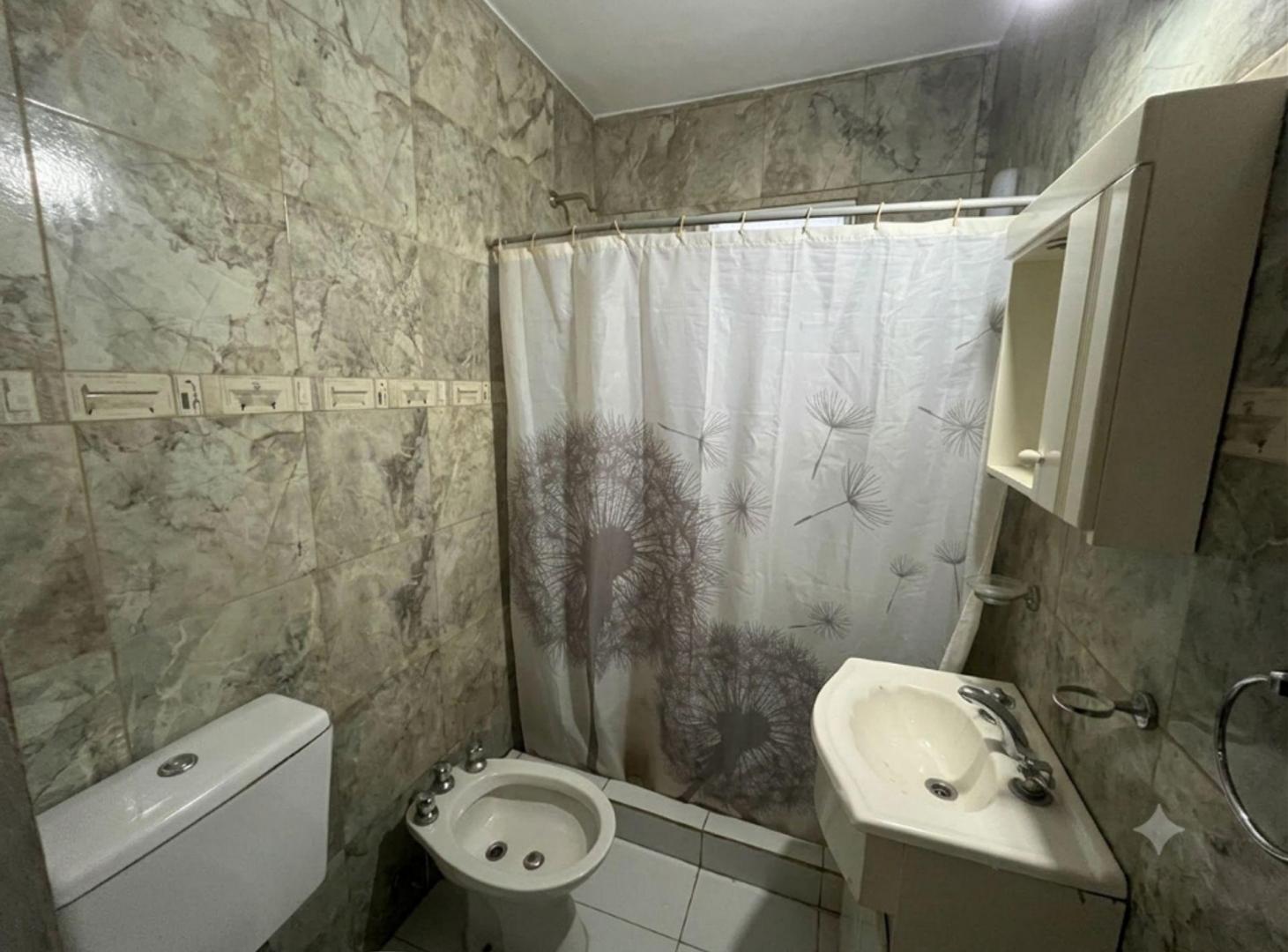 Foto de CASA PH EN VENTA MORON REFACCIONAR INVERSOR, imagen 5