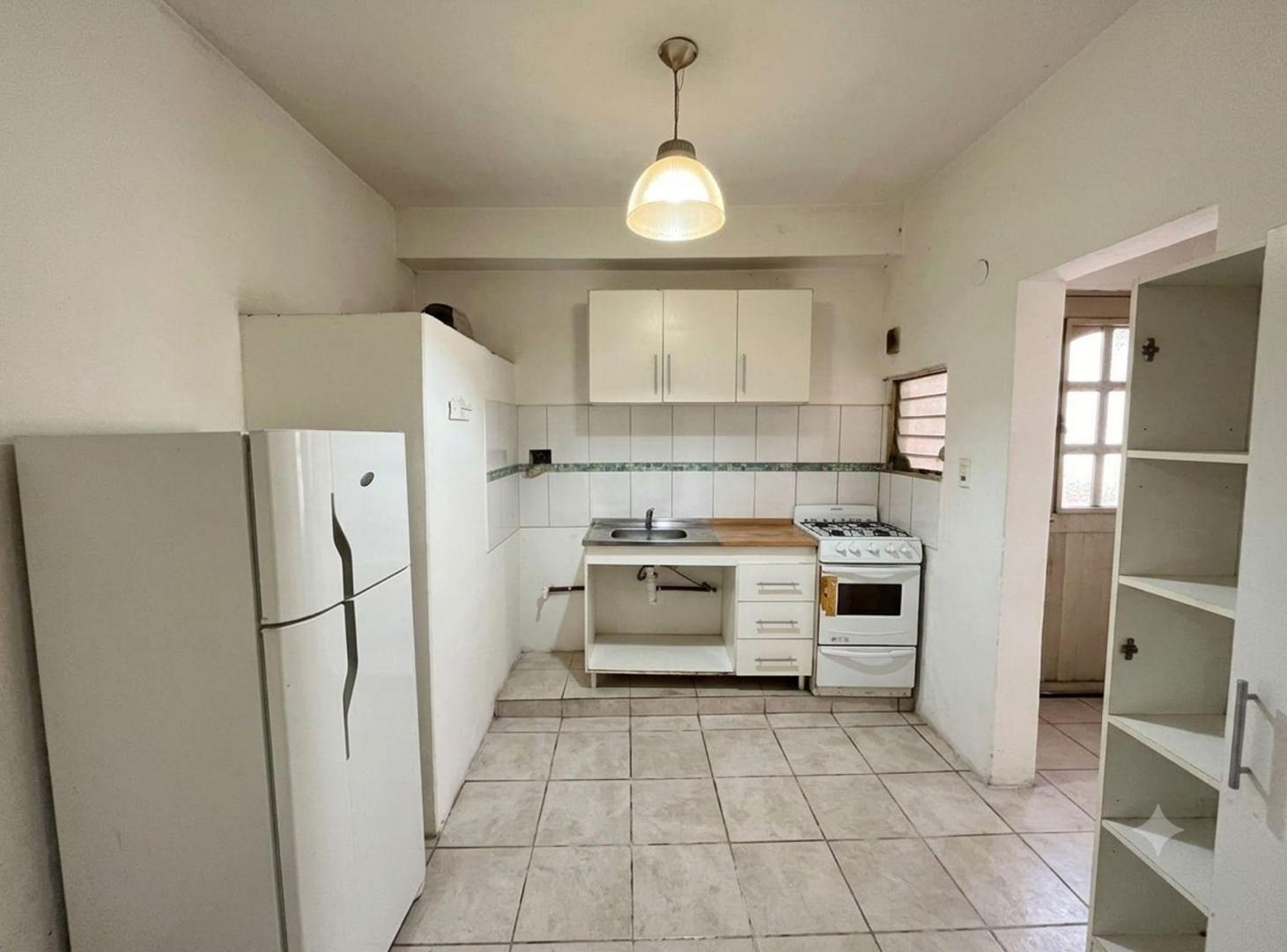 Foto de CASA PH EN VENTA MORON REFACCIONAR INVERSOR, imagen 1