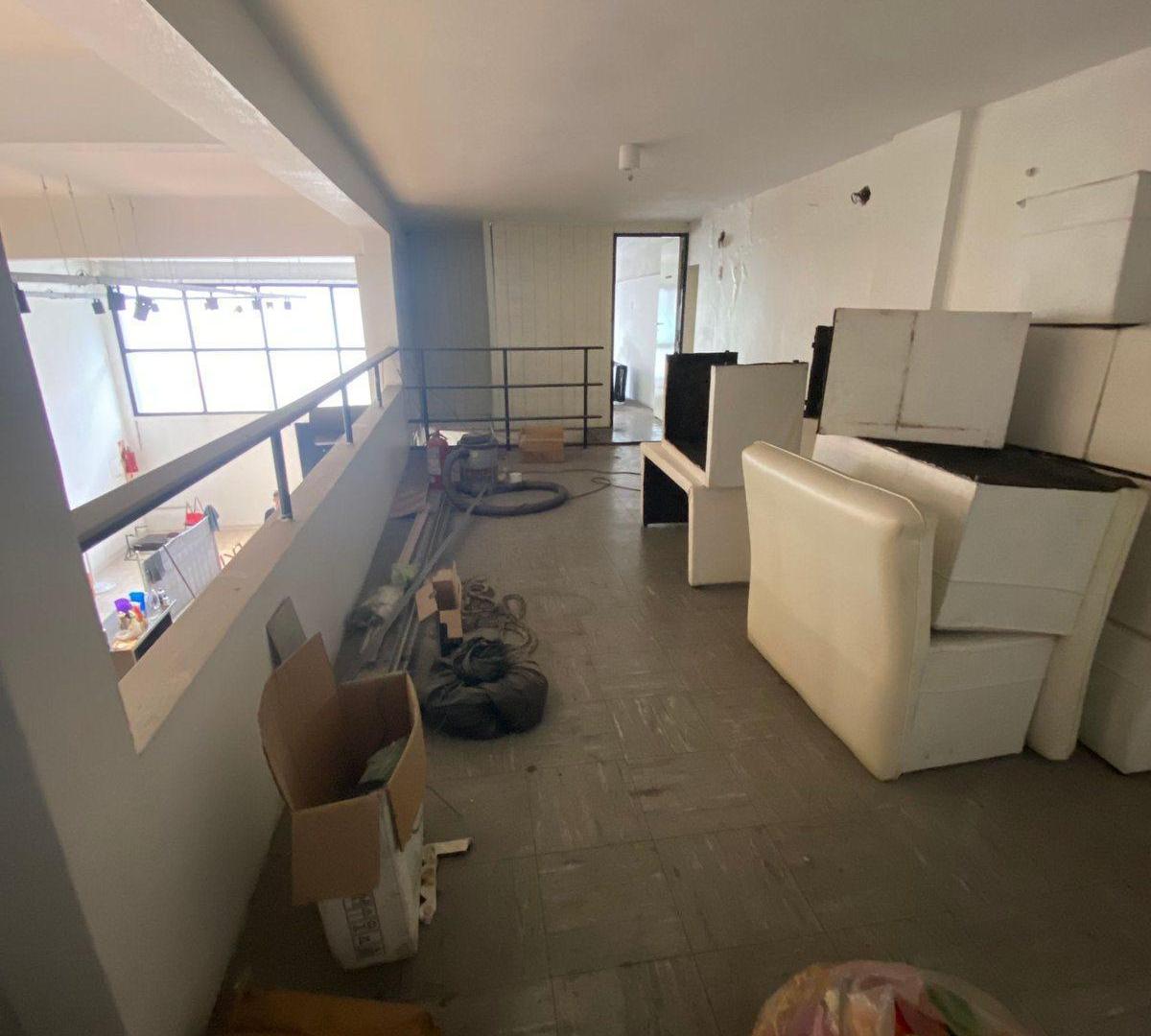 Foto de VENTA LOCAL COMERCIAL DEPOSITO MORON, imagen 3
