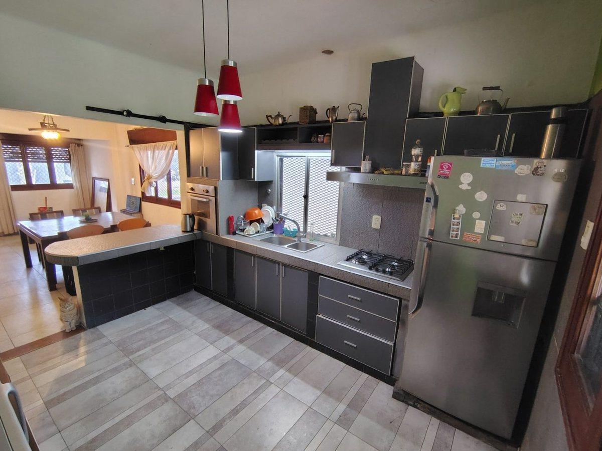 Foto de VENTA DE CASA + DEPTO LOTE 10X35 IDEAL 2 FAMILIAS, imagen 5