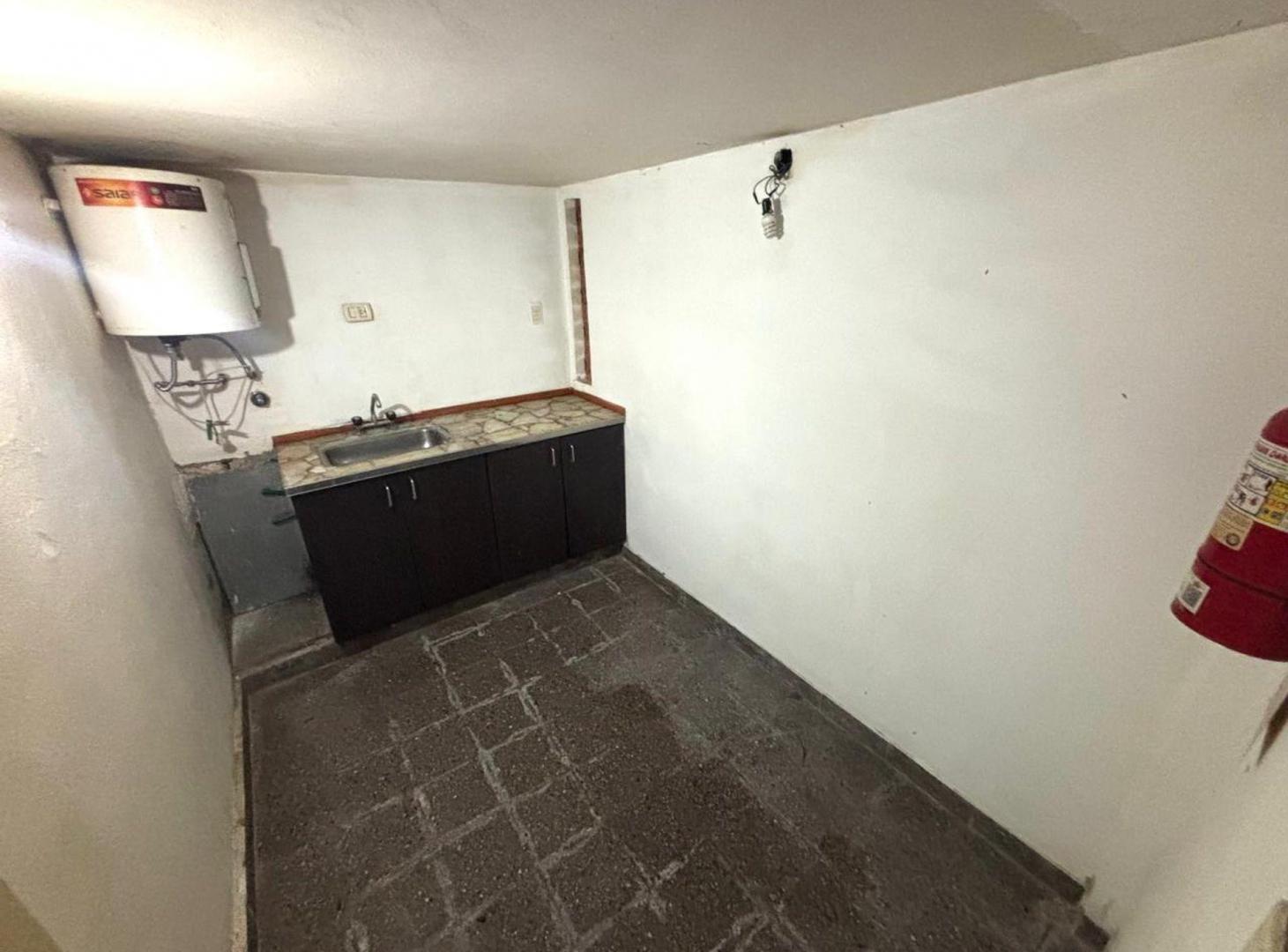 Foto de VENTA CASA - DEPOSITO - GALPON Y LOCAL, imagen 5