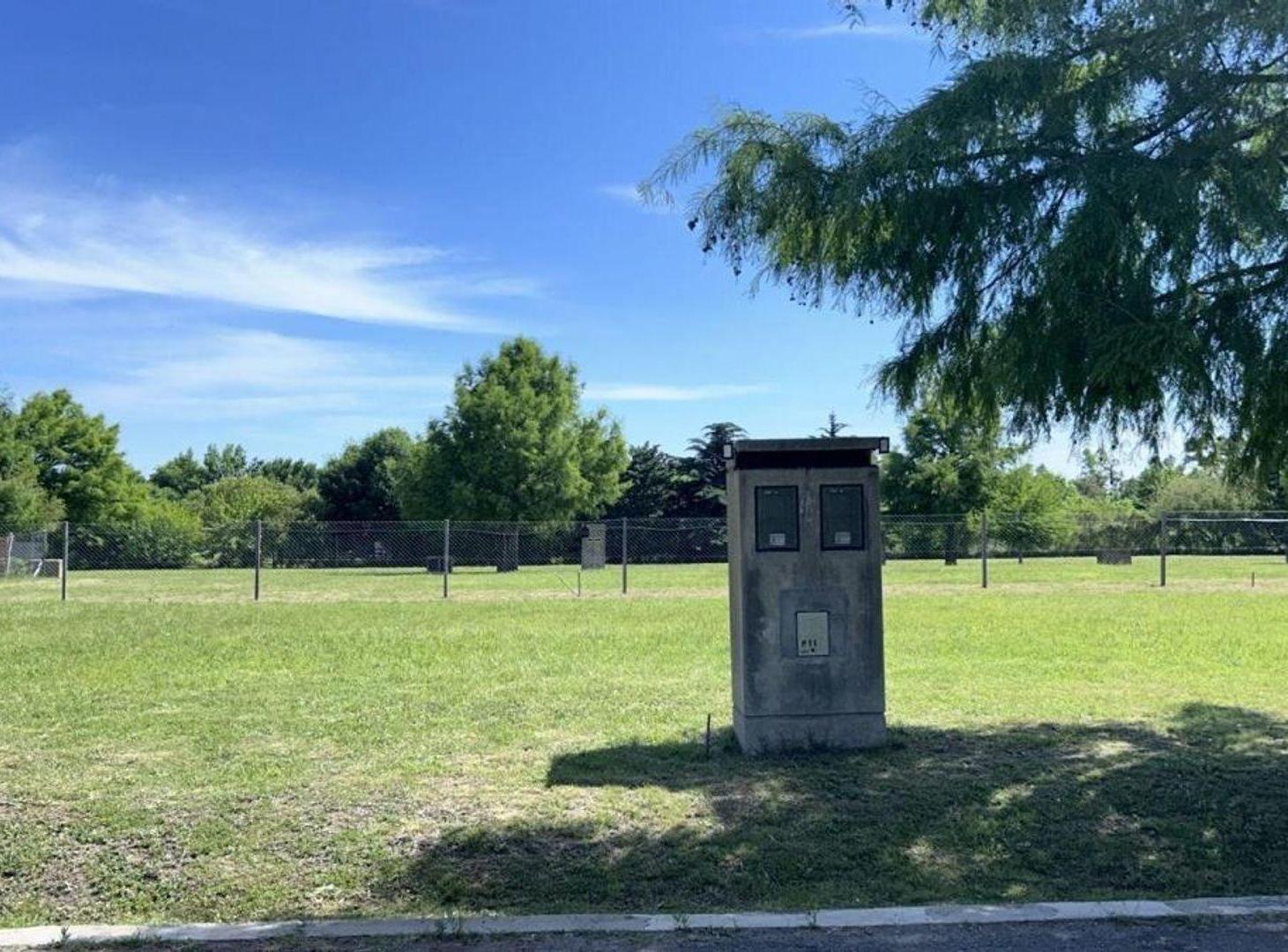 Foto de VENT LOTE TERRENO EN B° CERRADO BRUJAS PILAR, imagen 5