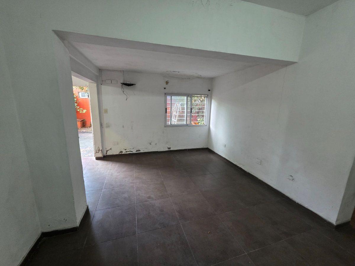 Foto de PH TIPO CASA 5 AMB VILLA TESEI NUEVO VALOR!, imagen 1