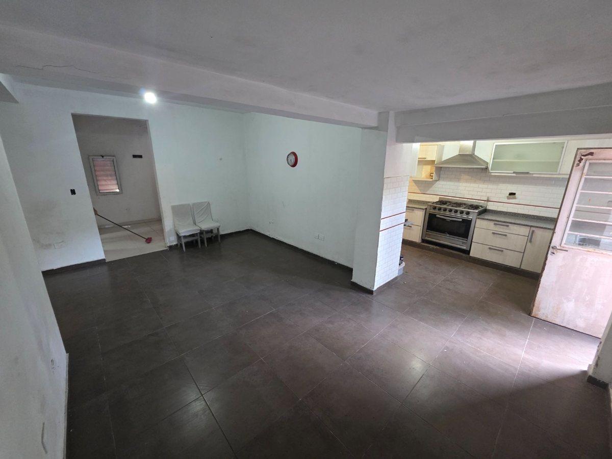 Foto de PH TIPO CASA 5 AMB VILLA TESEI NUEVO VALOR!, imagen 3
