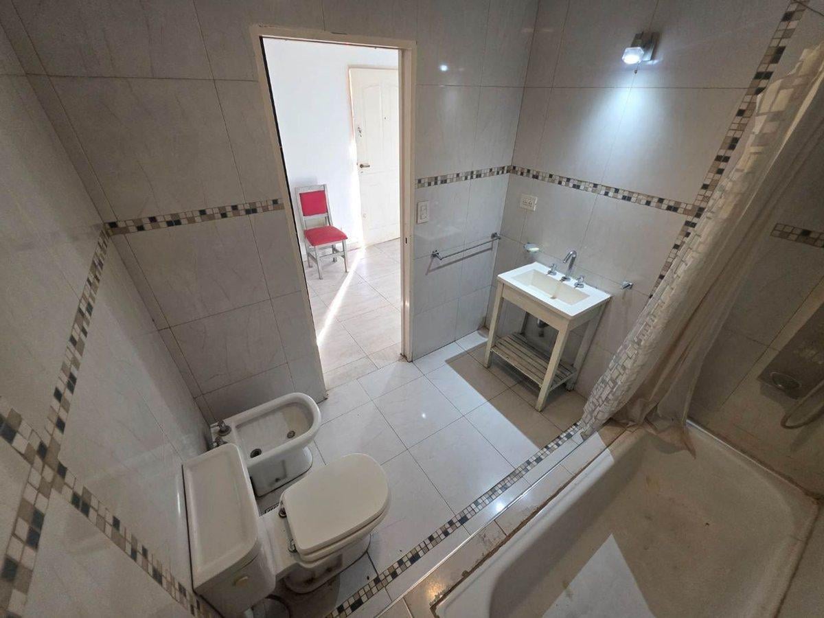 Foto de PH TIPO CASA 5 AMB VILLA TESEI NUEVO VALOR!, imagen 2
