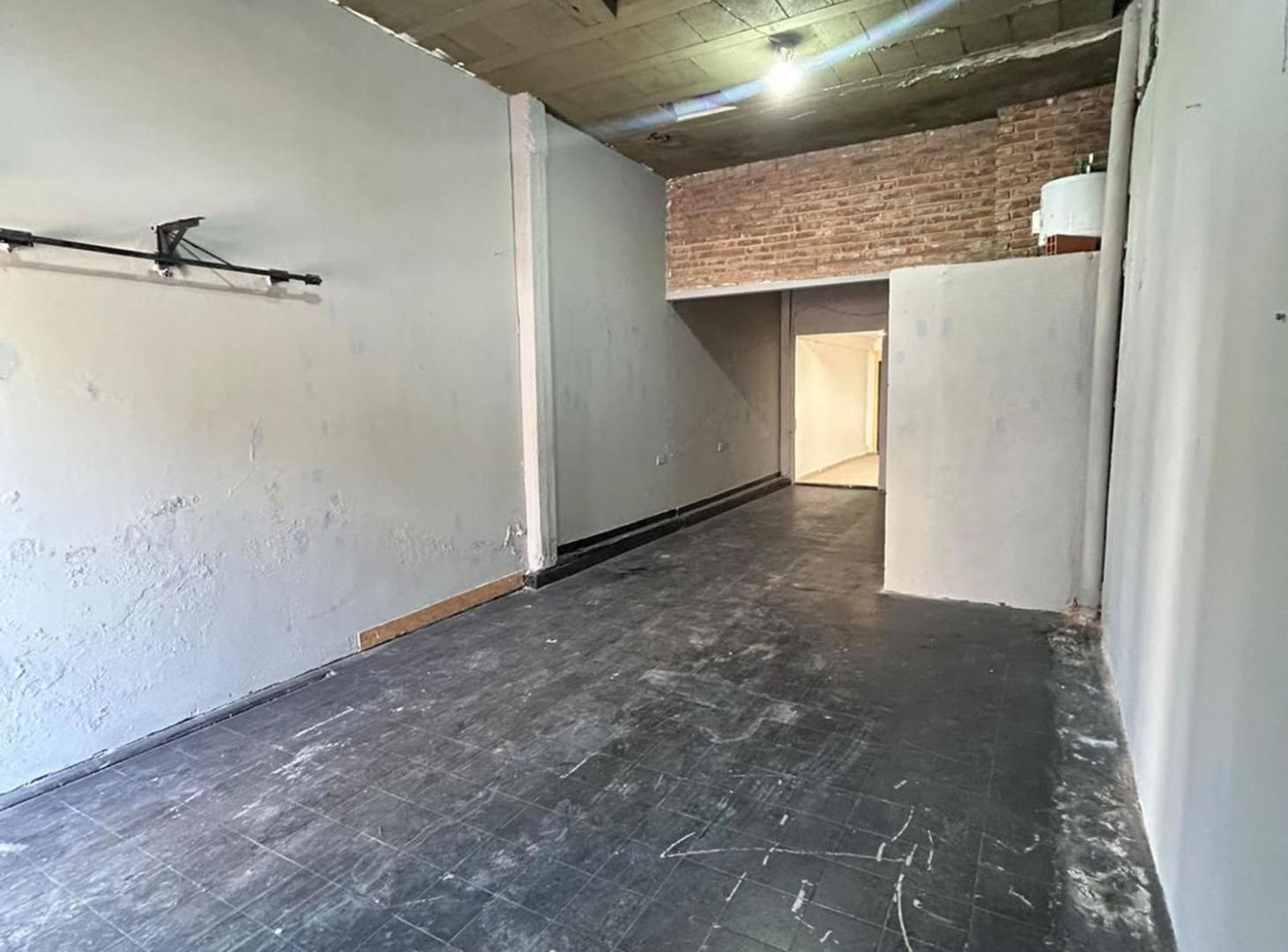 Foto de ALQUILER LOCAL COMERCIAL EN VILLA TESEI, imagen 1