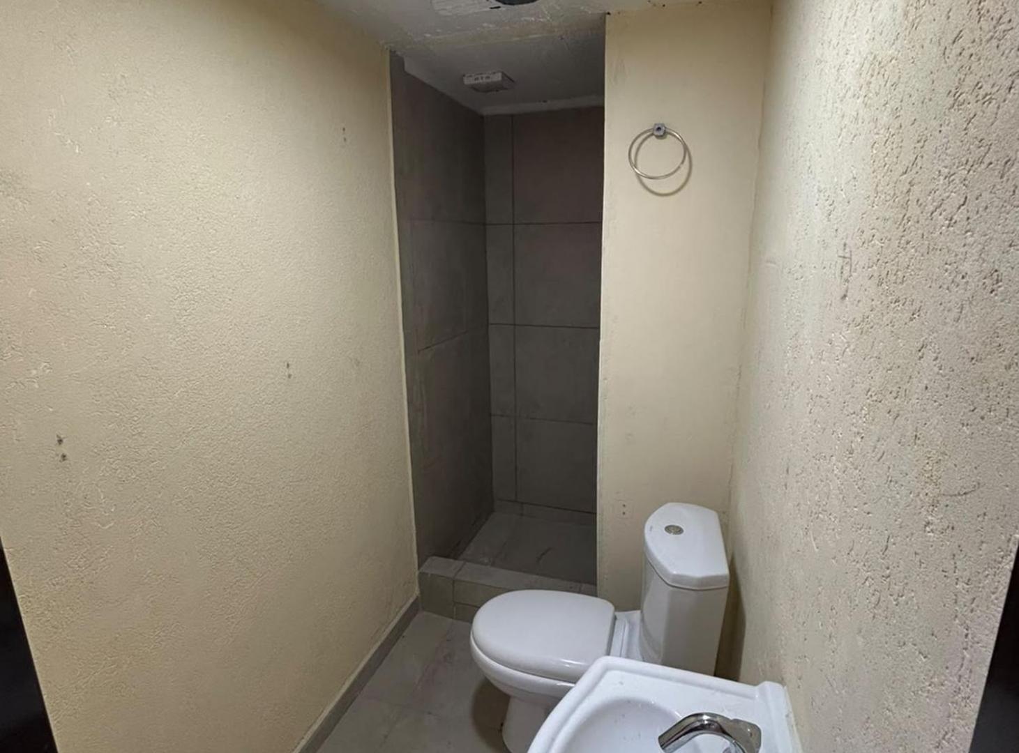 Foto de ALQUILER LOCAL COMERCIAL EN VILLA TESEI, imagen 3