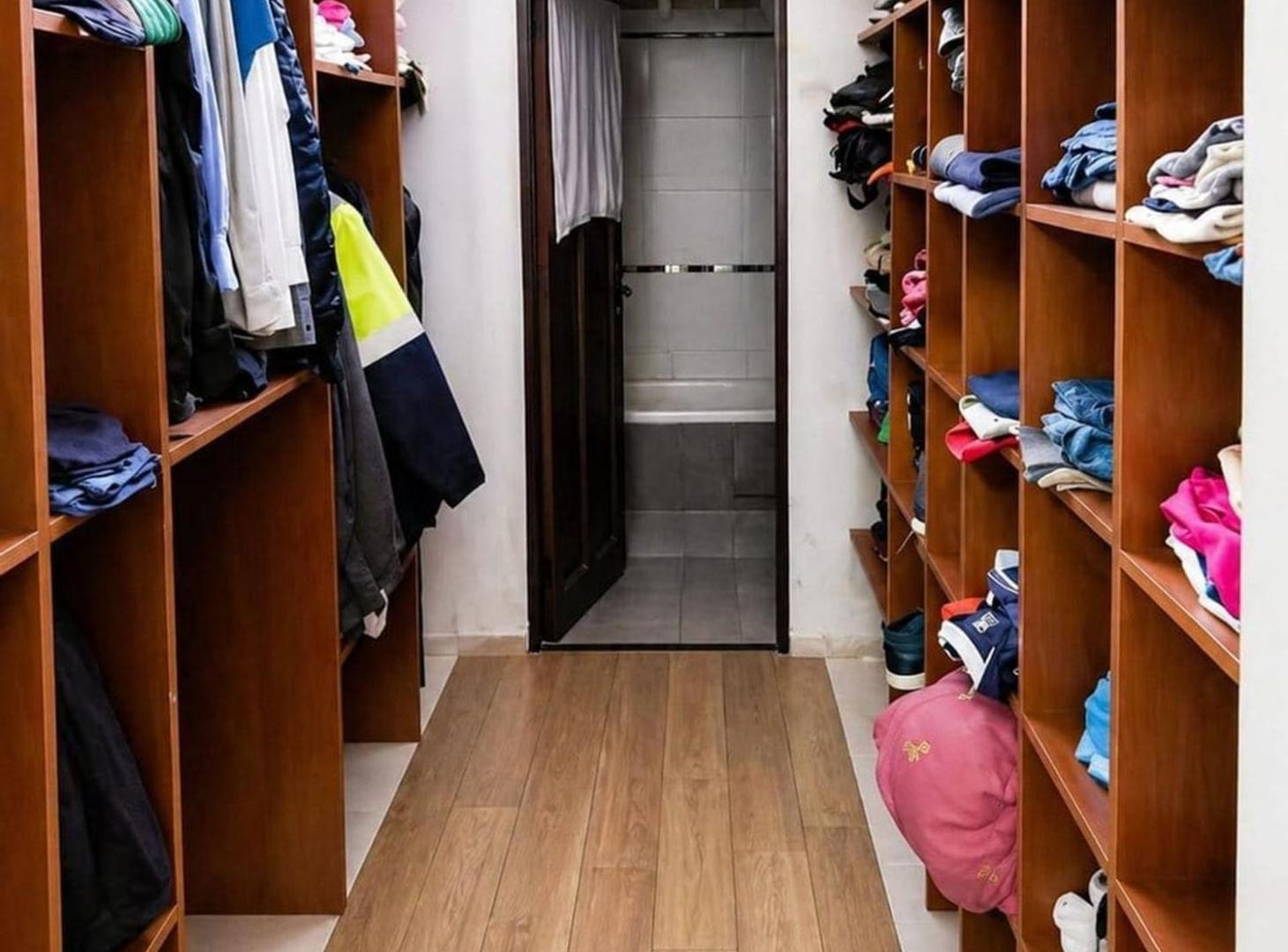 Foto de CASA 4 AMBIENTES CON COCHERA BANFIELD ESTE, imagen 5