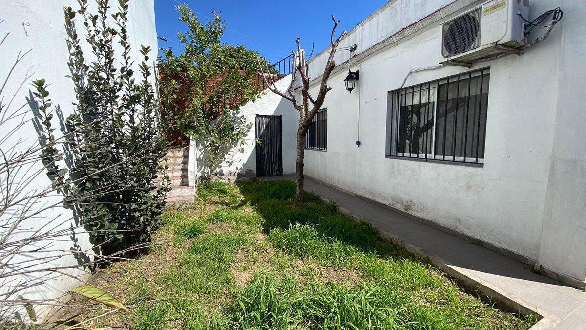 Foto de VENTA CASA PH SAN JUSTO PARQUE 3 AMBIENTES, imagen 2