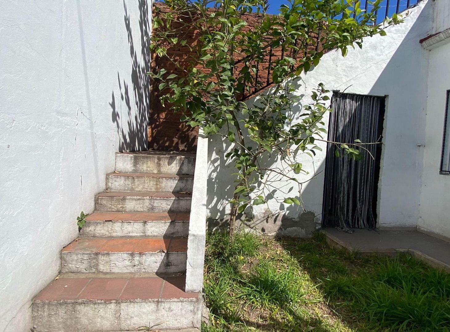 Foto de VENTA CASA PH SAN JUSTO PARQUE 3 AMBIENTES, imagen 1