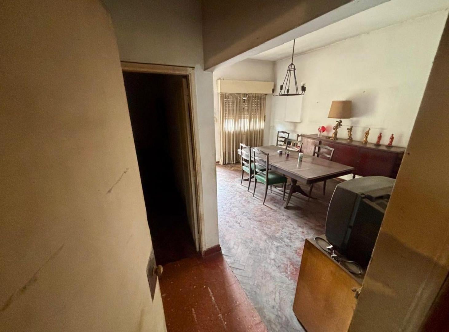 Foto de ¡OPORTUNIDAD CASA A RECICLAR EN HURLINGHAM!, imagen 2