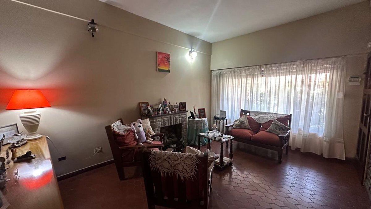 Foto de Venta casa 3amb Villa Tesei, imagen 2
