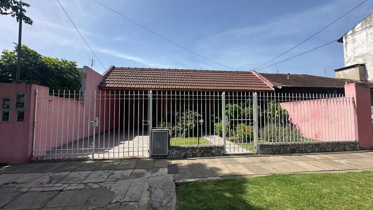 Foto de Venta casa 3amb Villa Tesei, imagen 4