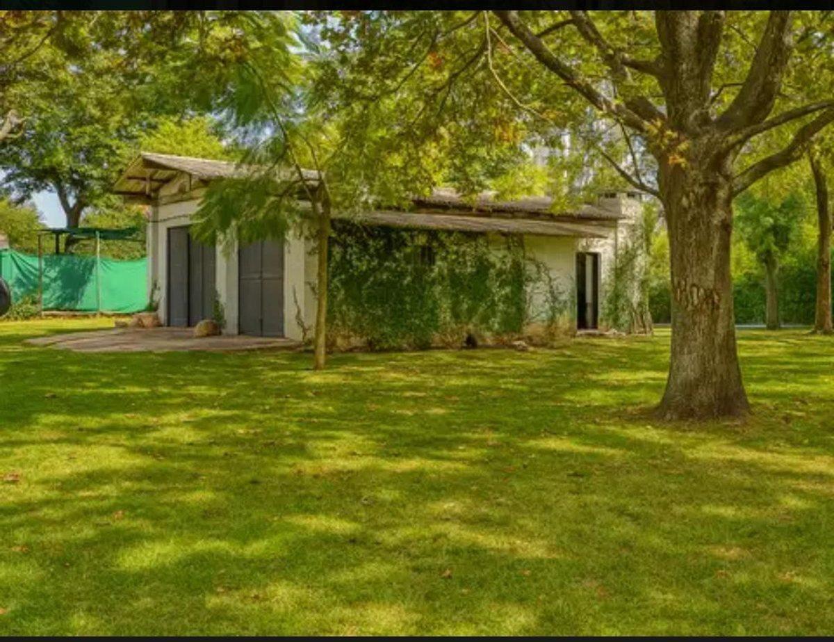 Foto de VENTA quinta 2amb pileta parque moreno permuta, imagen 3